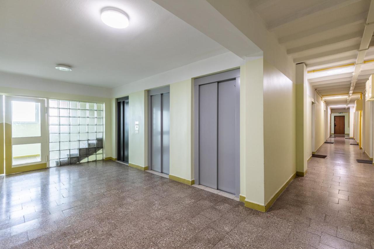 Superapart Batorego 33/A Варшава Экстерьер фото